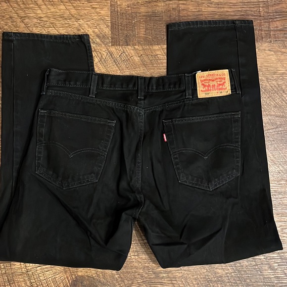 Levi's 505 Men's Black Regular Fit Denim Jeans Size 38x32 - Picture 3 of 4